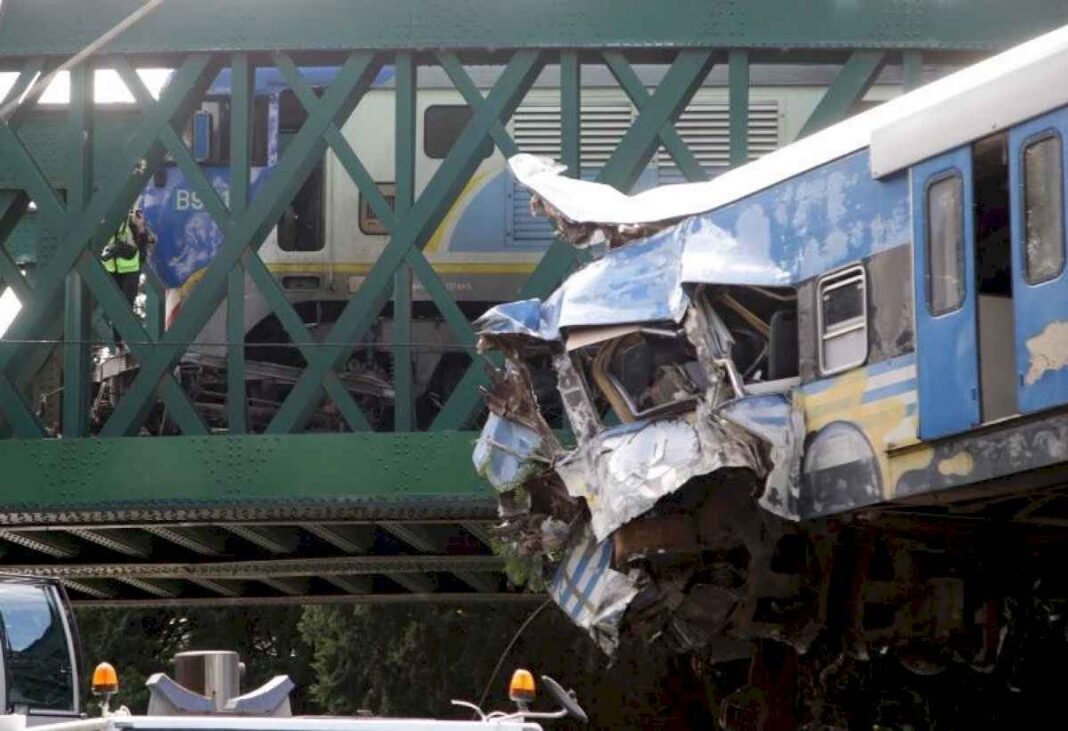 choque-de-trenes-en-palermo:-imputaron-a-cuatro-maquinistas-y-tres-senaleros