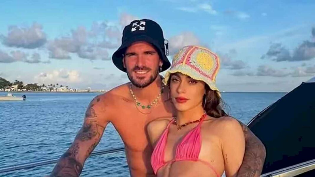 se-filtraron-fotos-de-rodrigo-de-paul-y-tini-stoessel-en-un-boliche-de-la-costanera