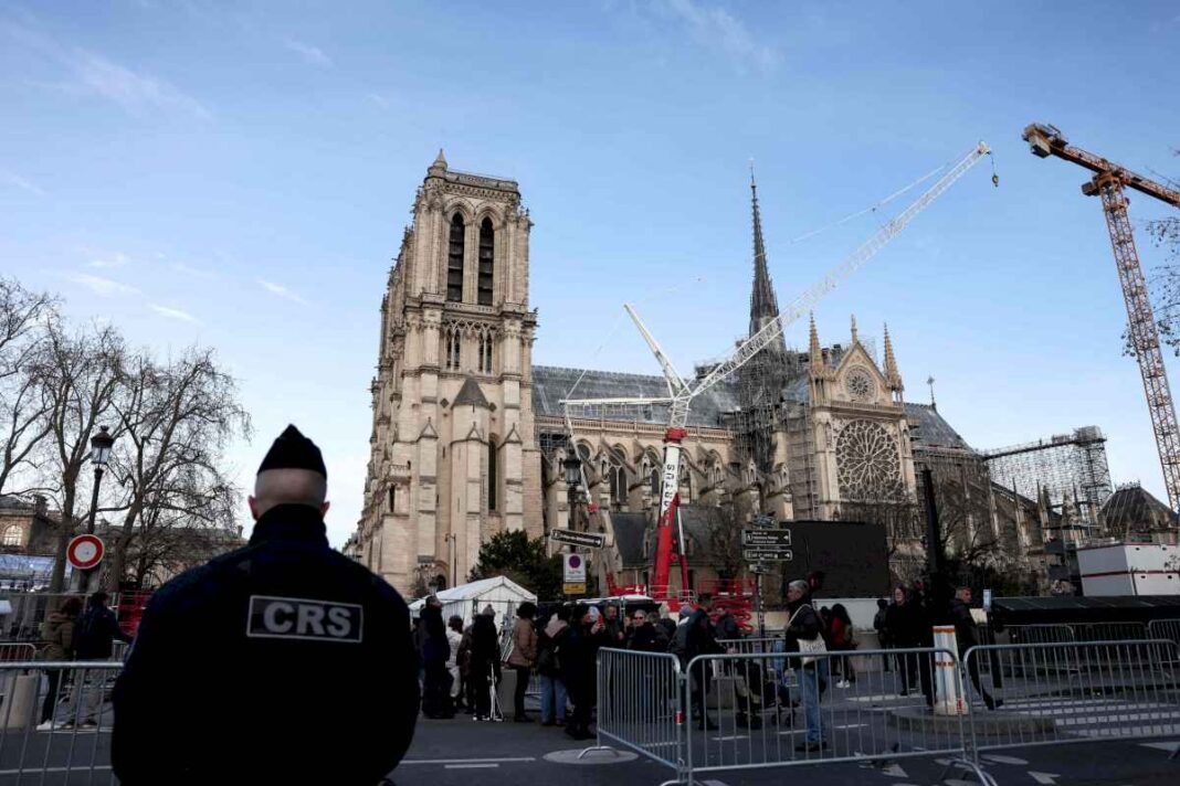 con-trump-presente-y-el-papa-ausente,-macron-reabre-la-catedral-de-notre-dame-necesitado-de-un-milagro