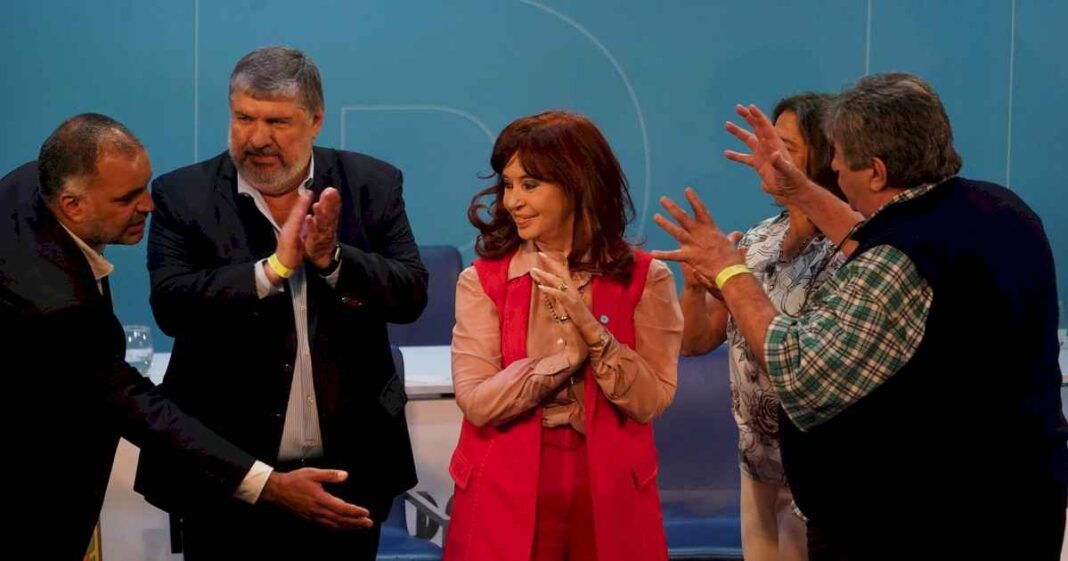 cristina-kirchner-asumio-en-el-pj-y-quedo-expuesta-su-fractura-con-axel-kicillof-y-la-cgt