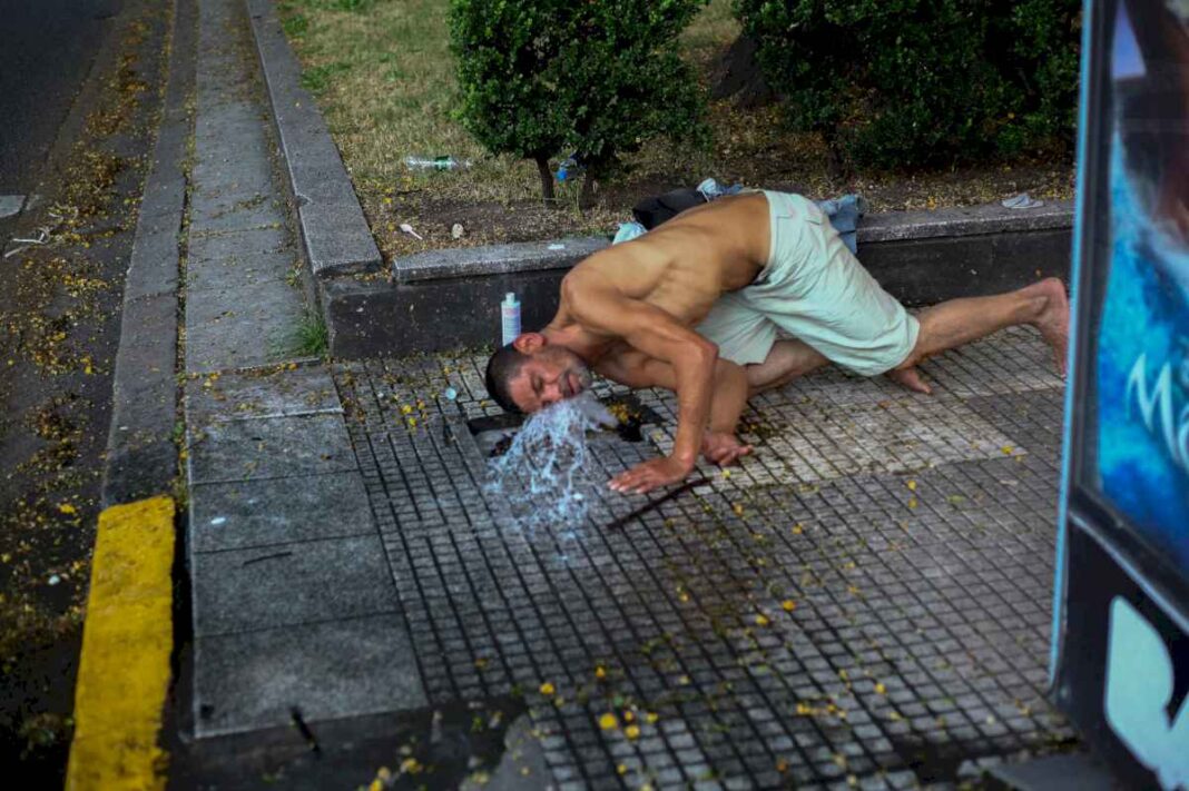 ola-de-calor:-como-ayudar-a-las-personas-en-situacion-de-calle-durante-las-altas-temperaturas